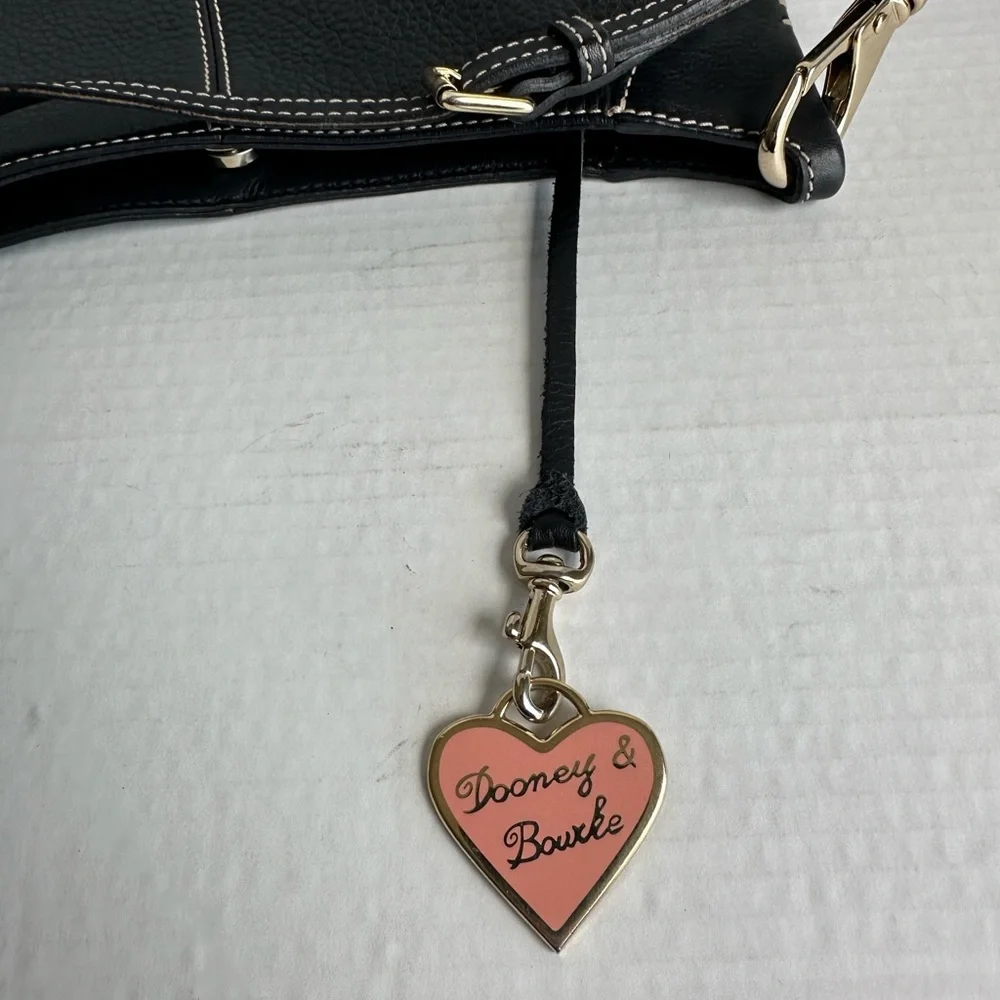 Dooney & Bourke || Black Shoulder Bag Purse gold Tone hardware pebbled